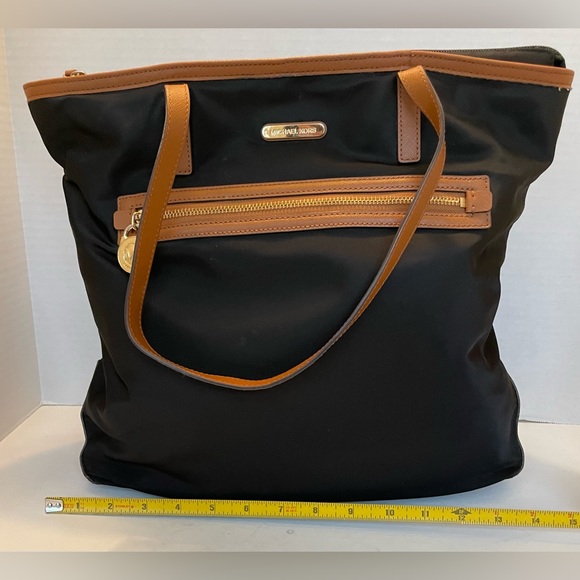 MICHAEL KORS Saffiano Leather Trimmed Nylon Large Shoulder Bag Black Tan - Picture 8 of 15